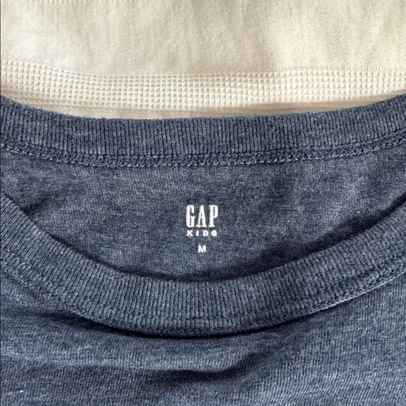 GAP Men's Deep Blue Long Sleeve Tee - Picture 2 of 5